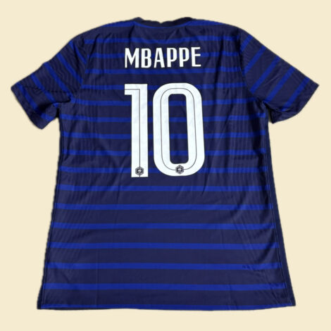 45FC102D-4CCC-4FDB-8373-B14A9E6FF1A6