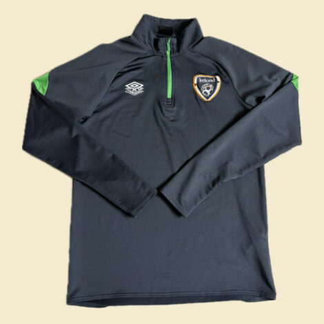 C6713A36-9228-46D6-AC61-F0D37999F885